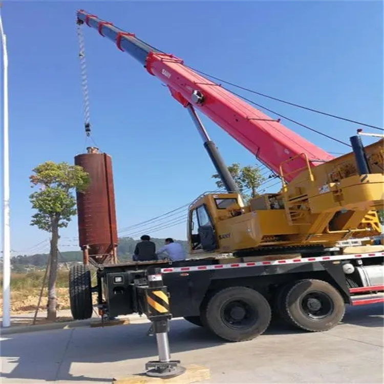 沙河专业吊车租赁多少钱