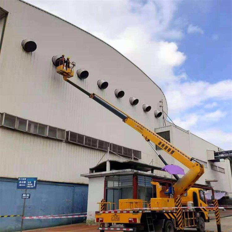 沙河高空作业车出租服务：专业广告牌安装解决方案